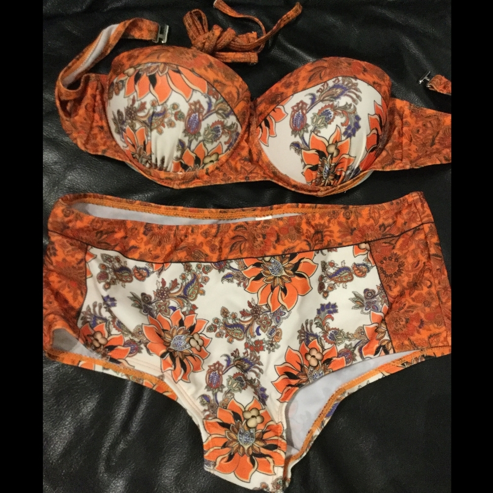 Flower print convertible bikini
